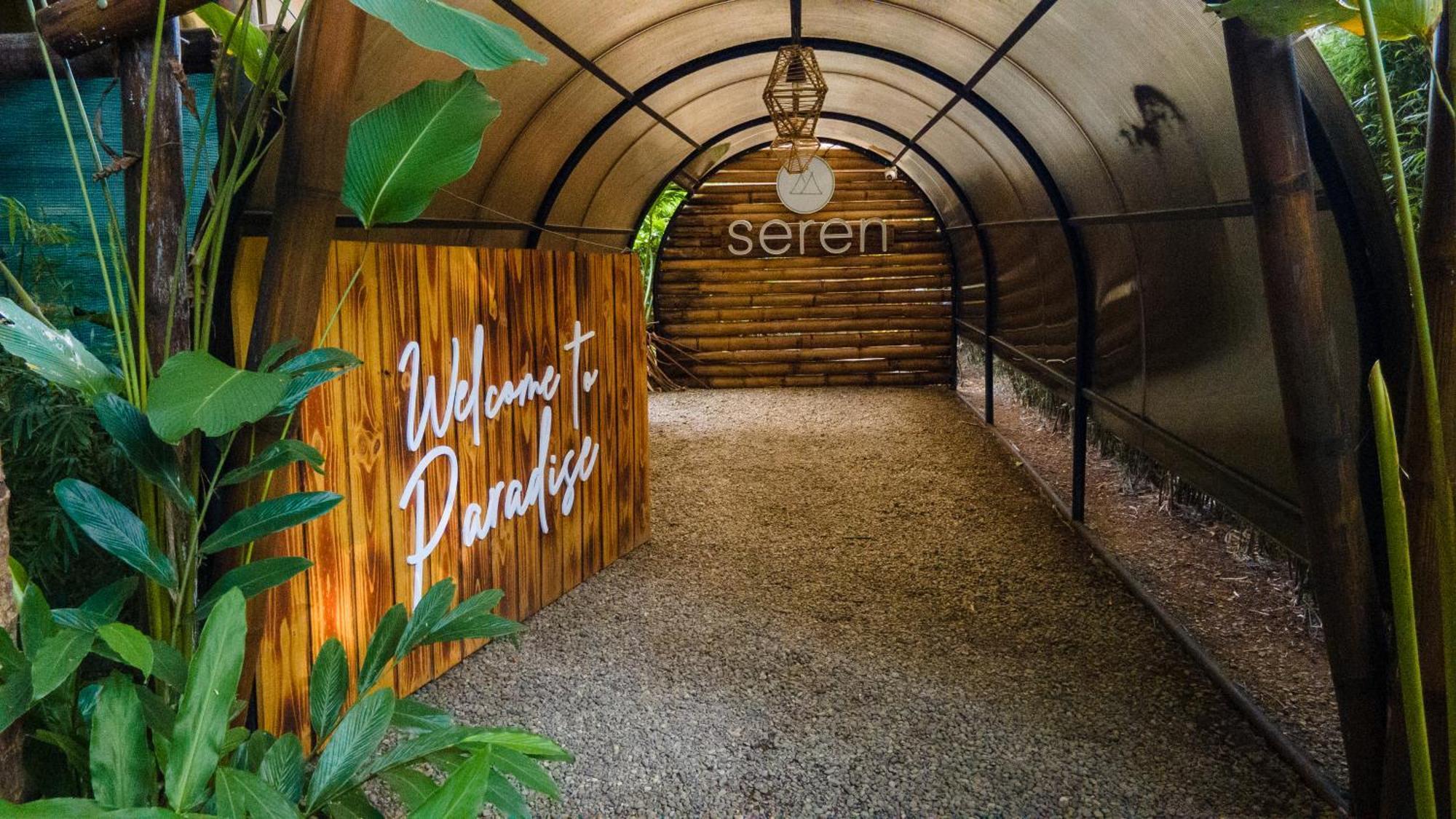 Seren Glamping (Adults Only) อูวีตา ภายนอก รูปภาพ